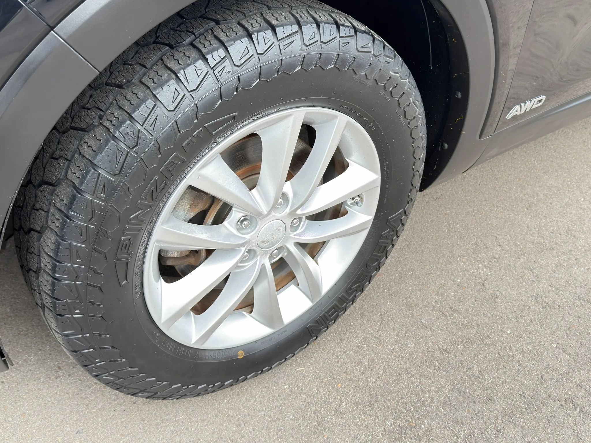 Used 2017 Kia Sorento AWD image 10