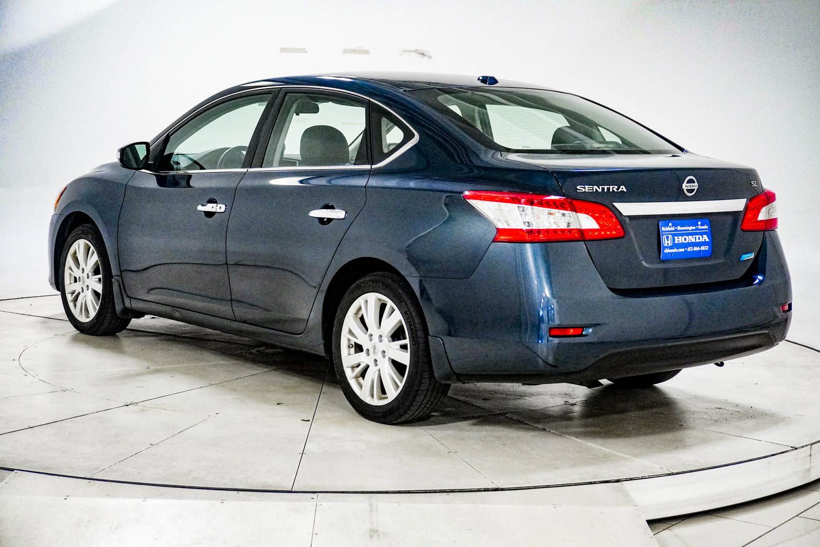 Used 2013 Nissan Sentra SL w/ Leather Pkg image 6
