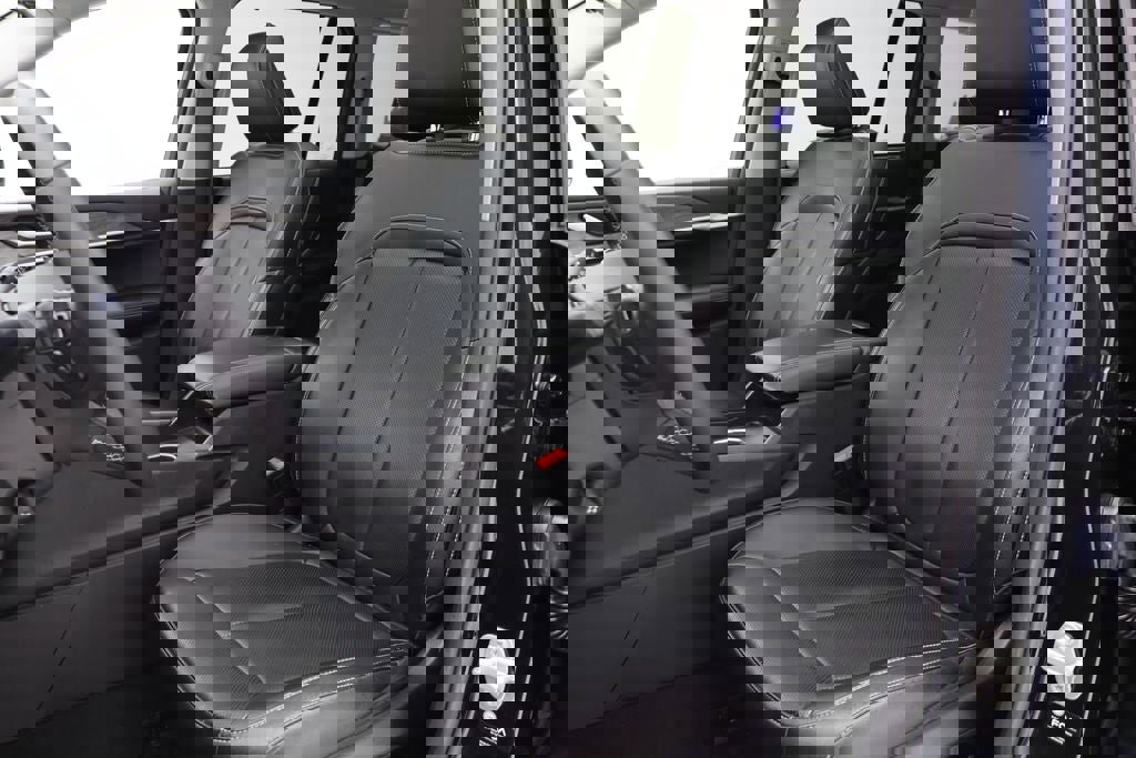 Used 2023 Jeep Grand Cherokee 30th Anniversary image 16