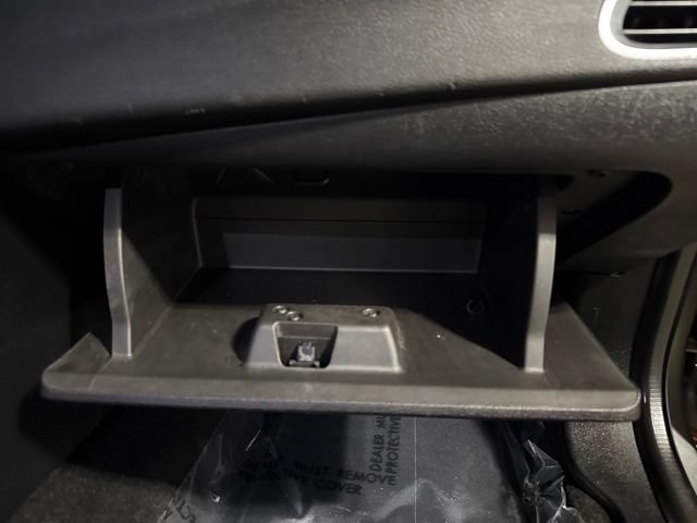 Used 2012 Dodge Avenger SXT FWD image 27
