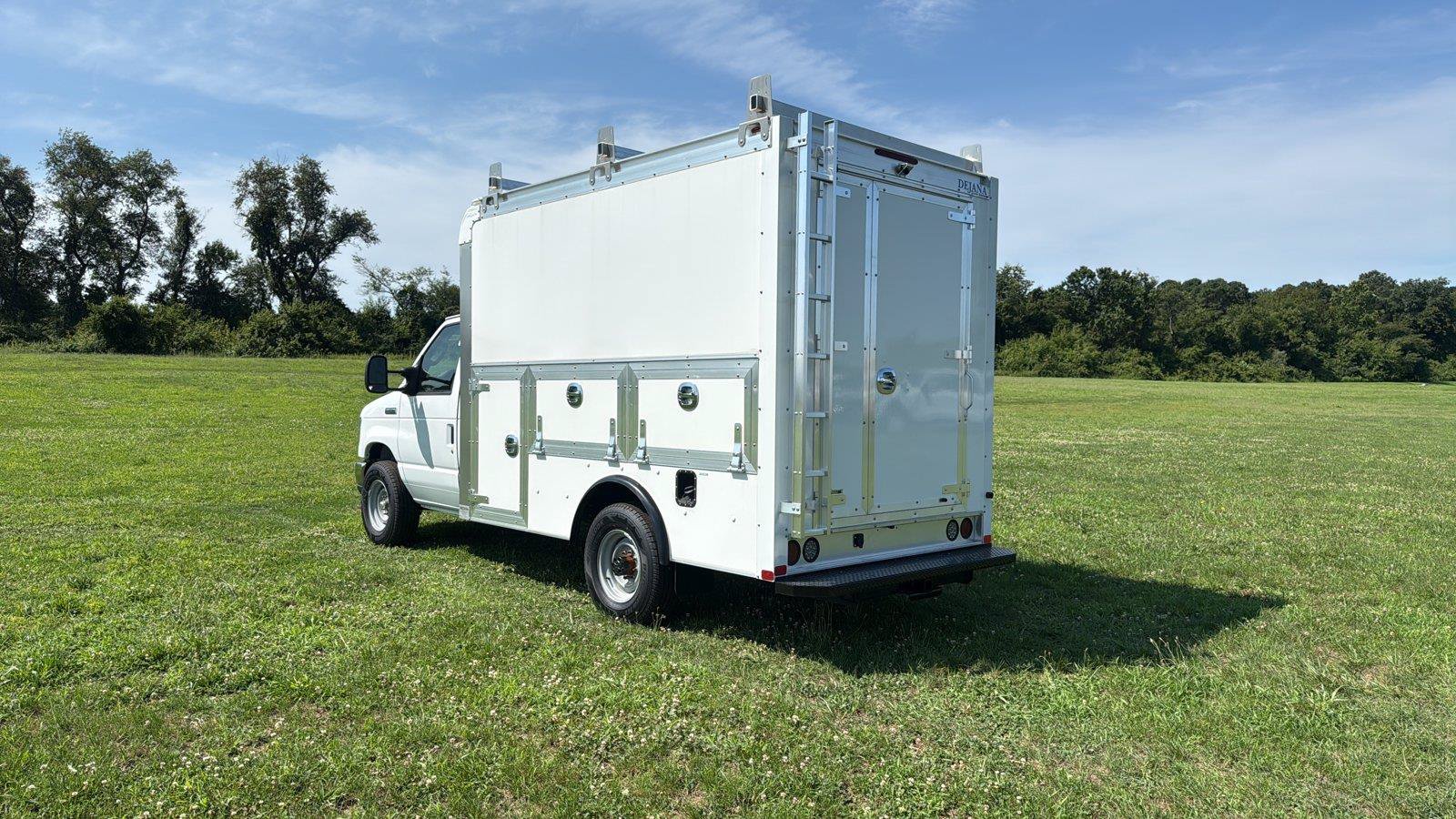 New 2027 Ford E-350 and Econoline 350 Super Duty w/ Power Equipment Group RWD image 3