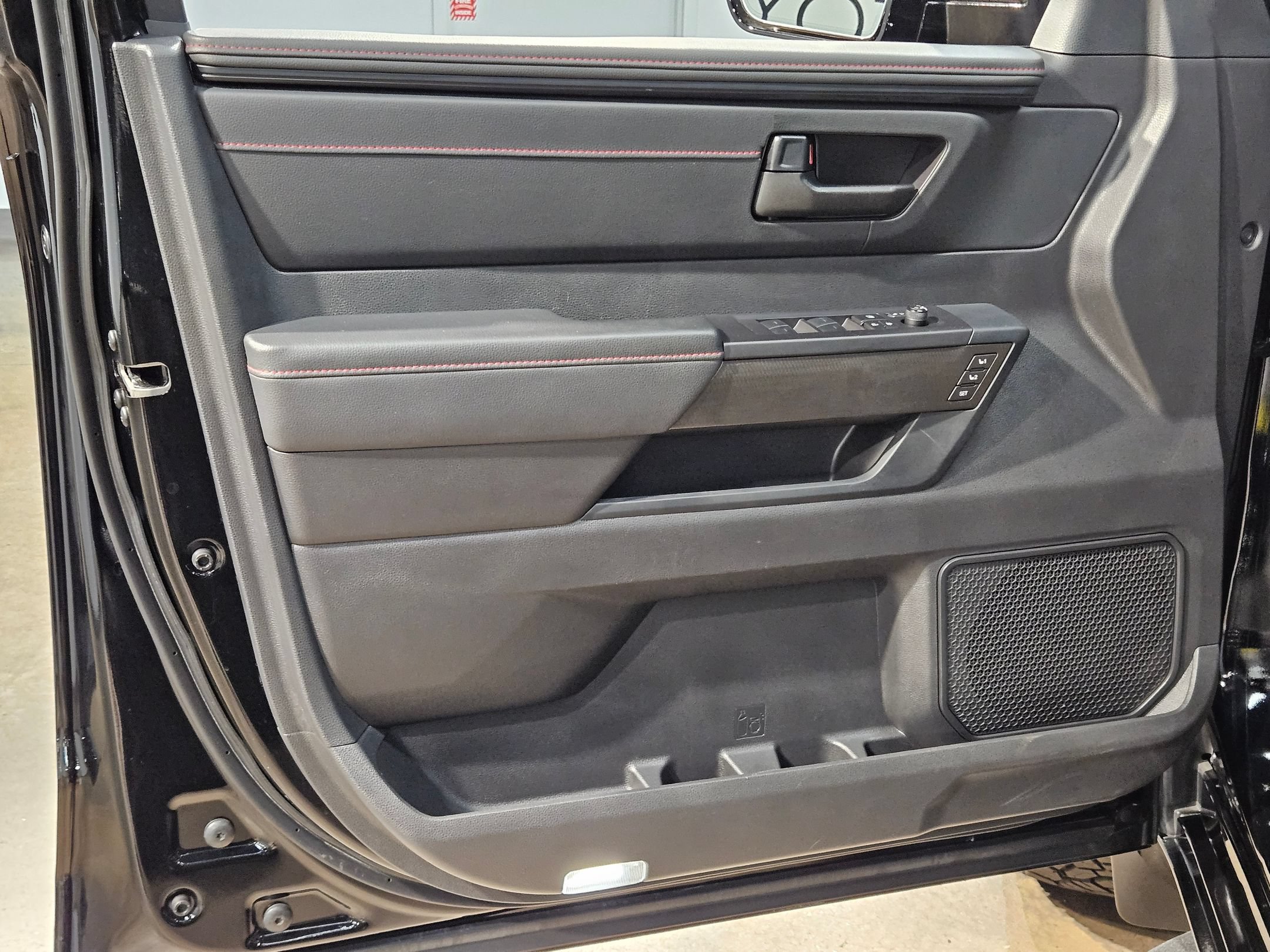 Used 2024 Toyota Sequoia TRD Pro AWD/4WD image 20