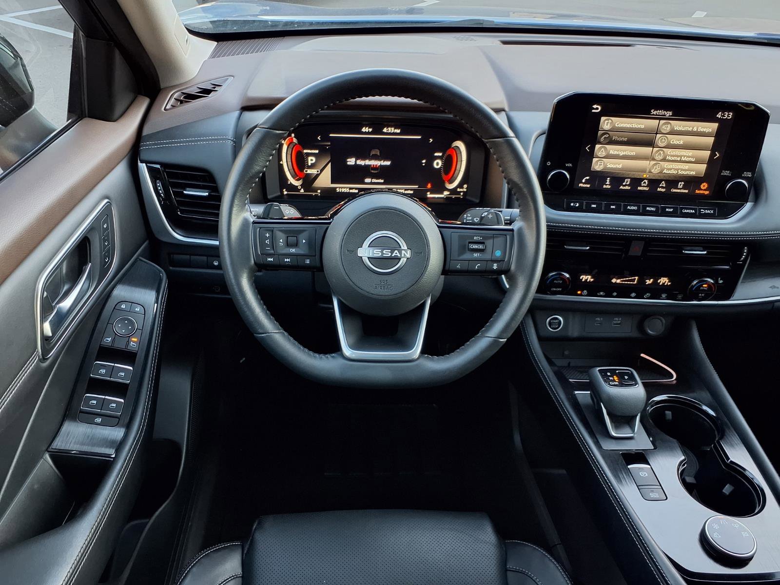 Used 2023 Nissan Rogue Platinum image 13