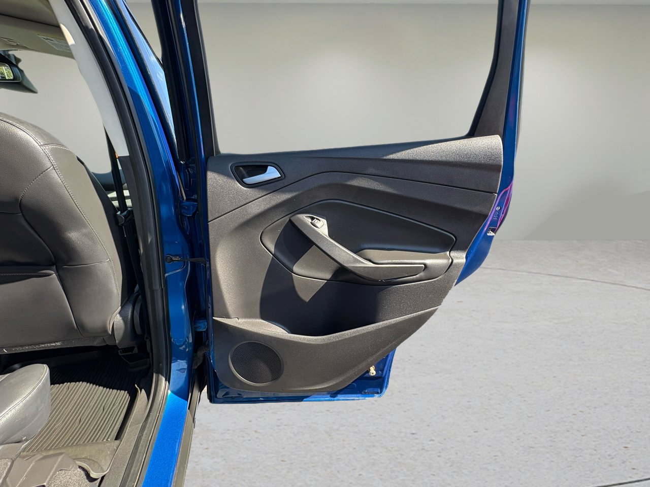 Used 2018 Ford Escape SEL w/ Ford Safe & Smart Package image 40