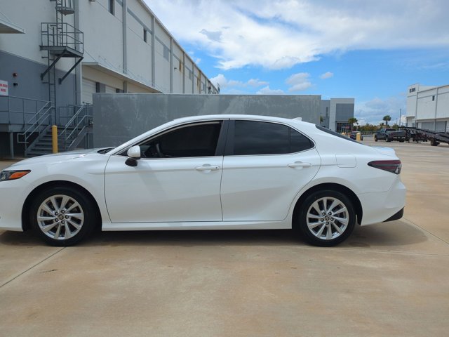 Used 2023 Toyota Camry LE FWD image 9