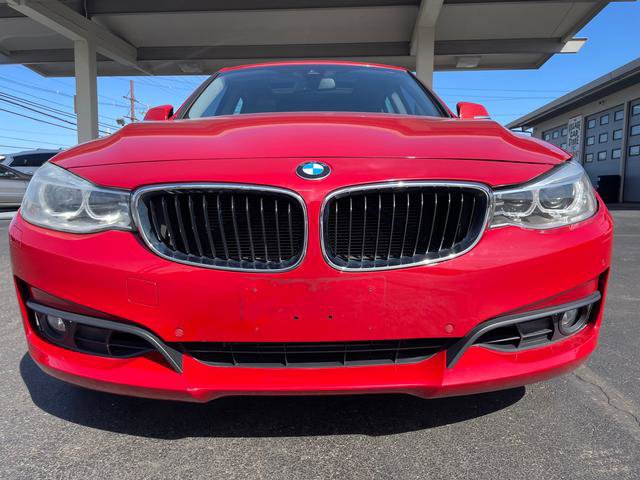 Used 2015 BMW 328i Gran Turismo xDrive w/ Technology Package image 2