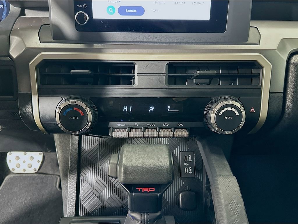 Used 2024 Toyota Tacoma TRD Sport image 15