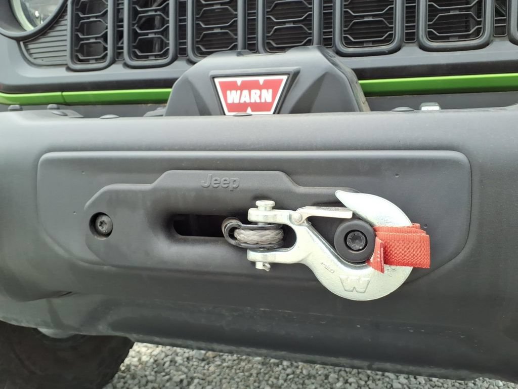 Used 2026 Jeep Gladiator Rubicon AWD/4WD image 6