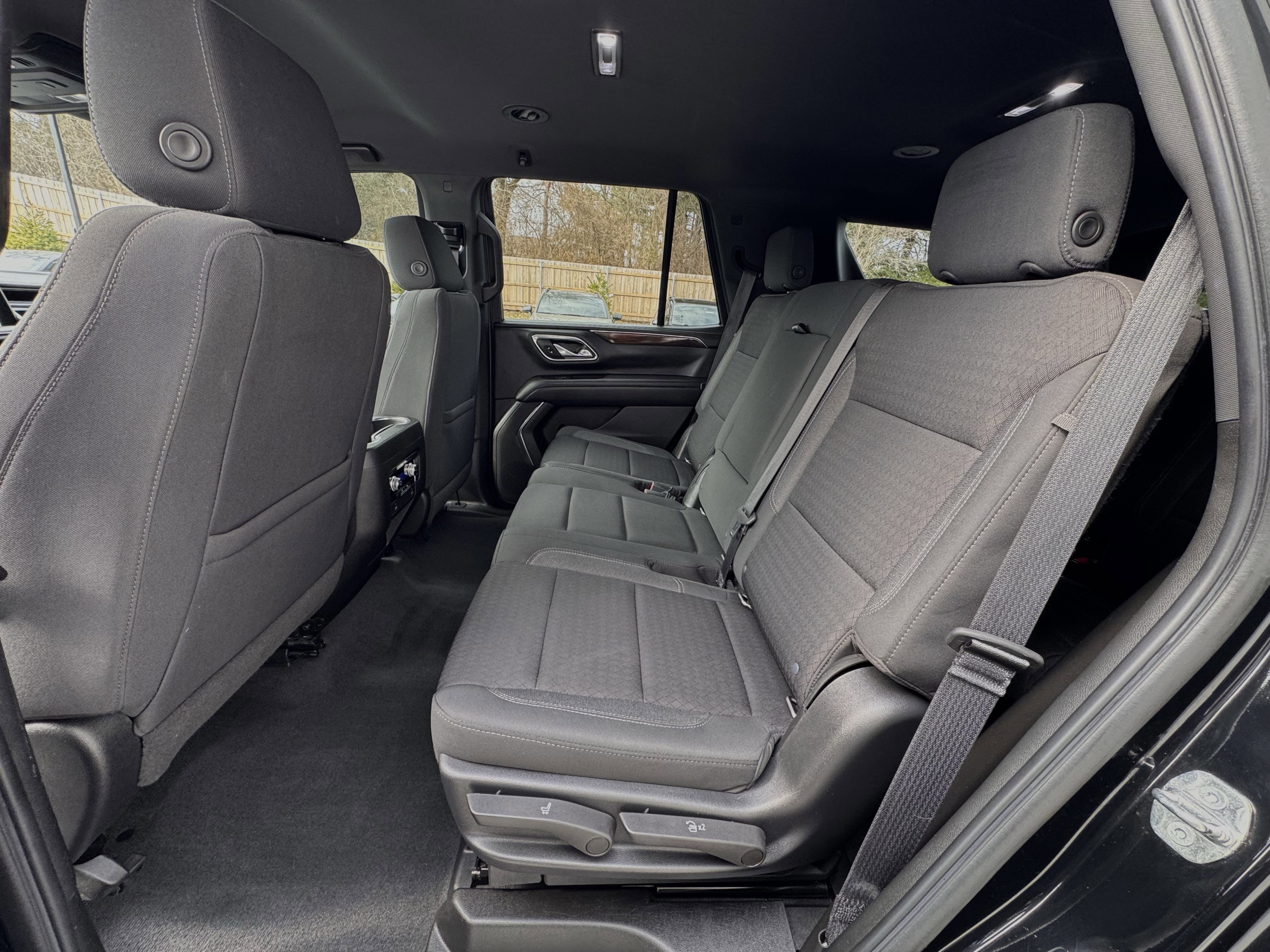 Used 2022 GMC Yukon SLE w/ Max Trailering Package image 18