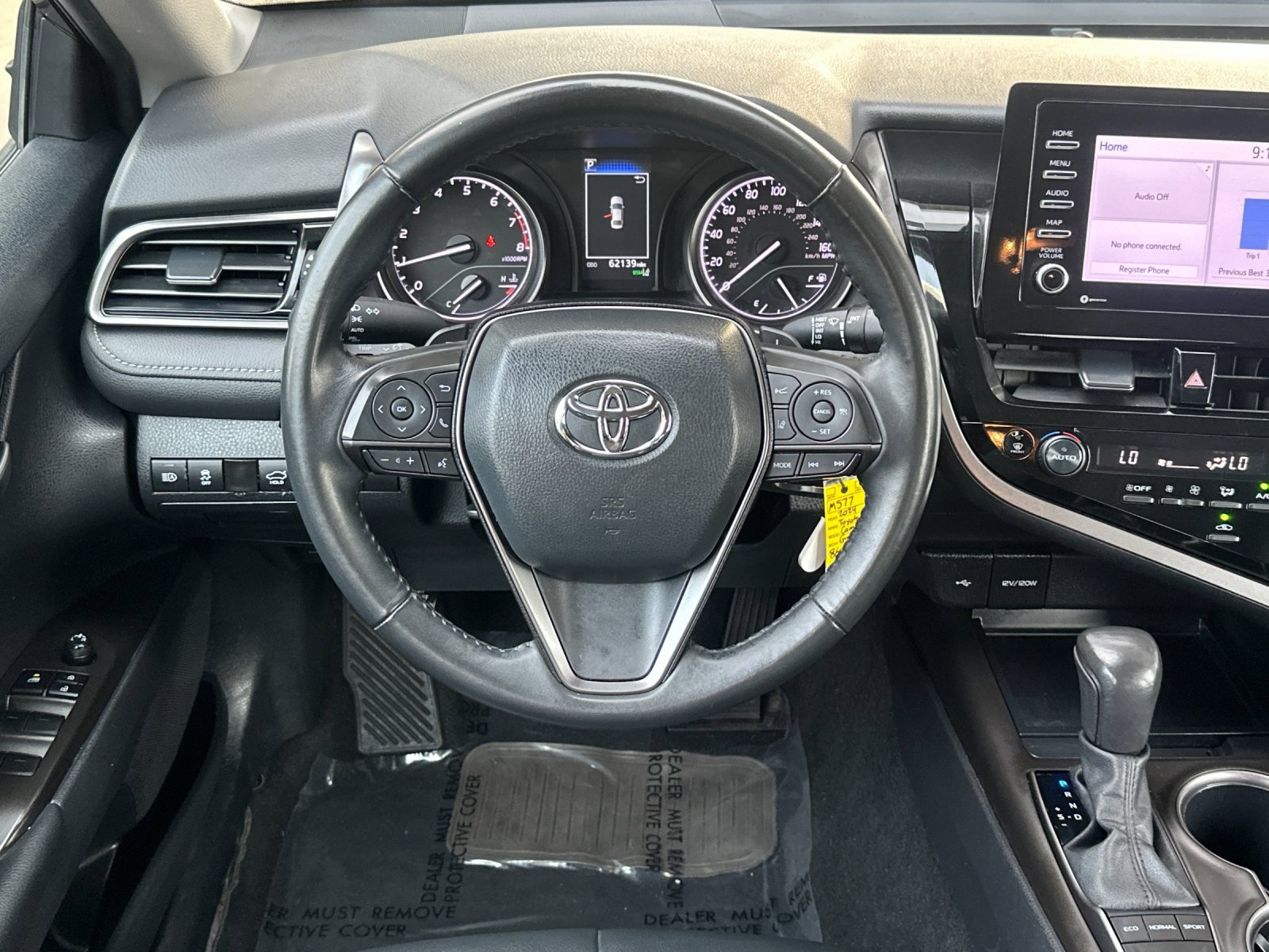Used 2024 Toyota Camry SE image 13