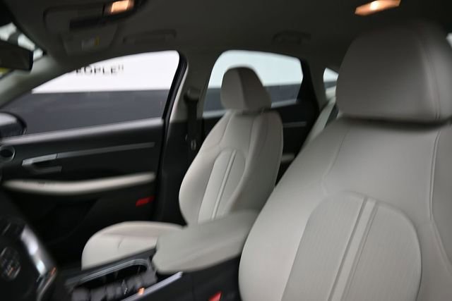 Used 2023 Hyundai Sonata SE FWD image 16