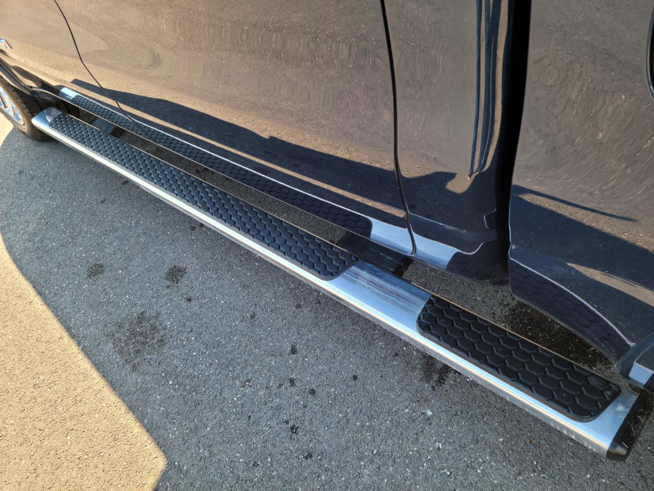 Used 2022 RAM 1500 Laramie w/ Sport Appearance Package AWD/4WD image 20