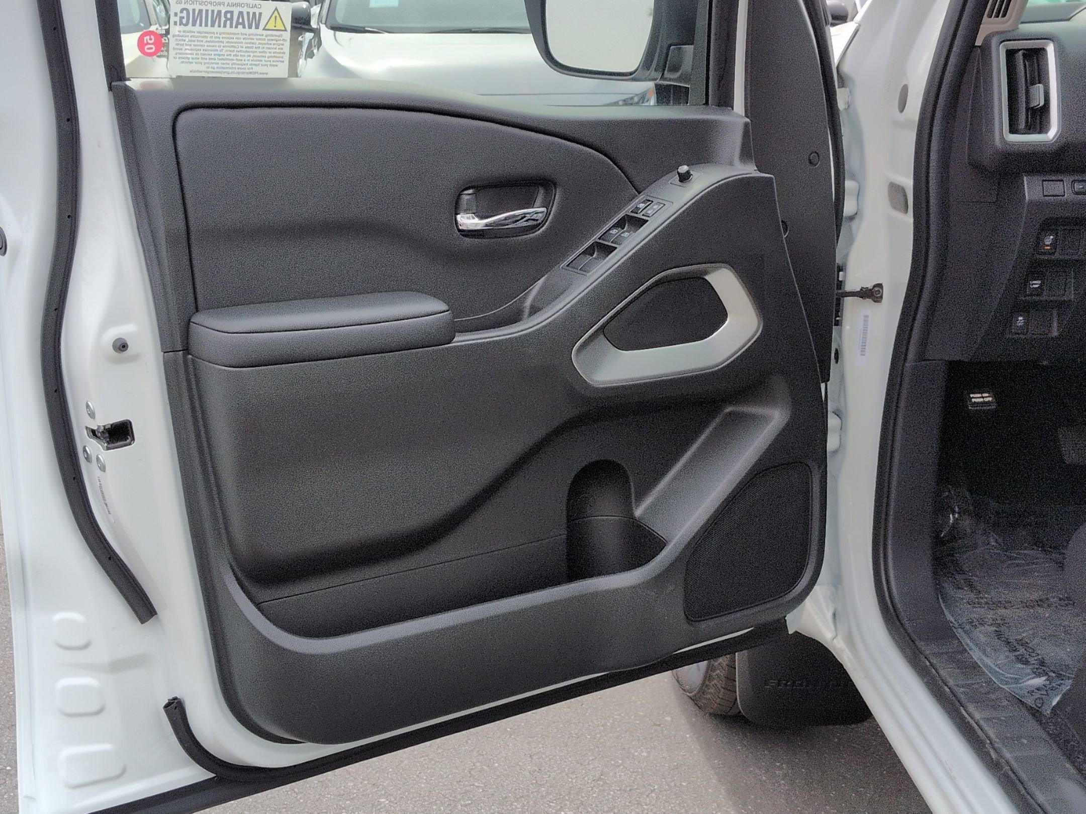 New 2026 Nissan Frontier SV w/ Tow Package image 13