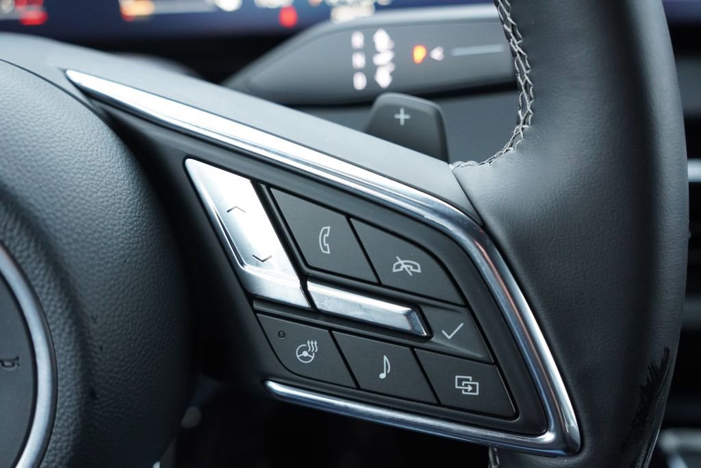 Certified 2025 Buick Enclave Preferred image 33