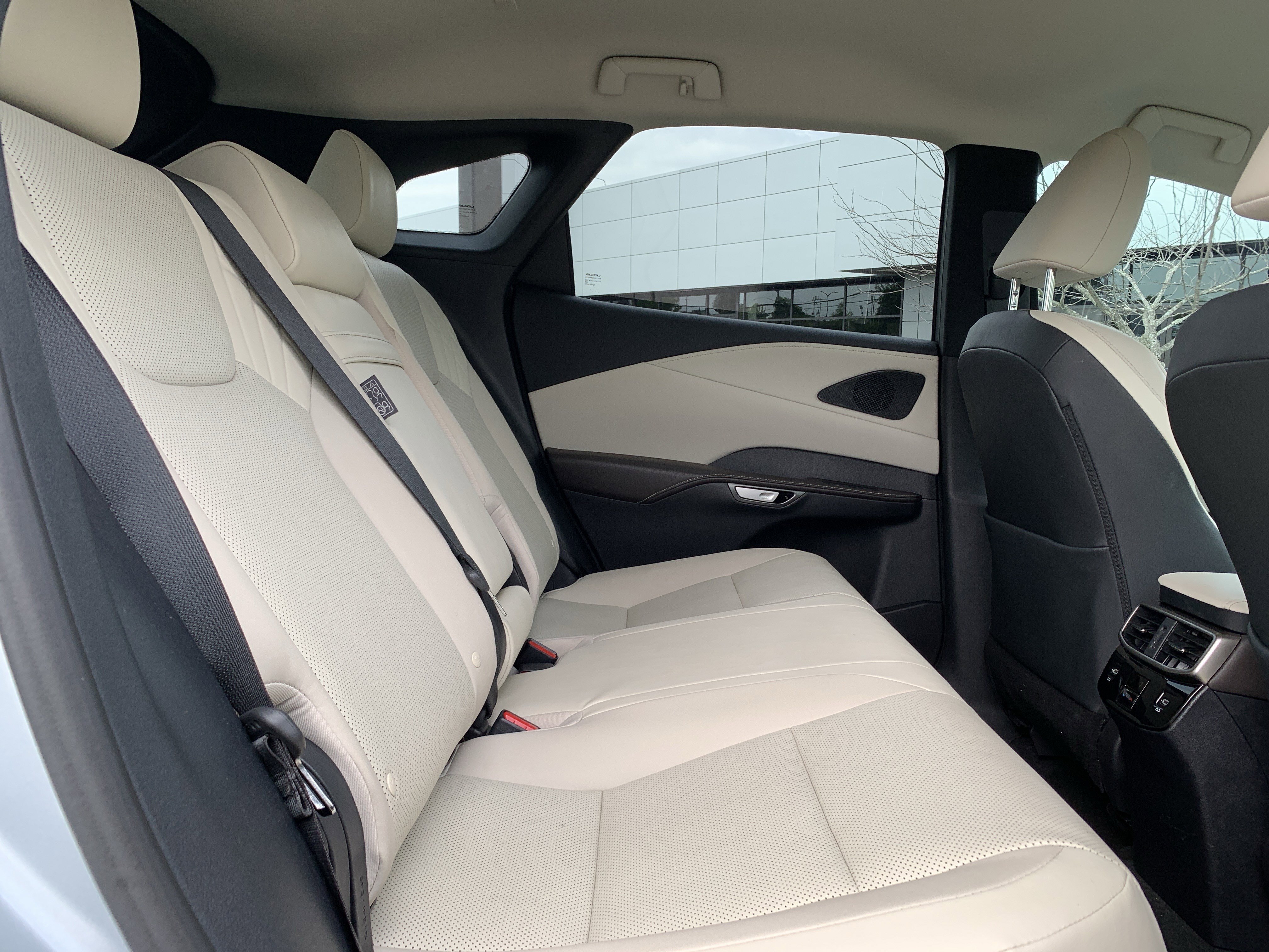 Used 2023 Lexus RX 350 FWD image 33