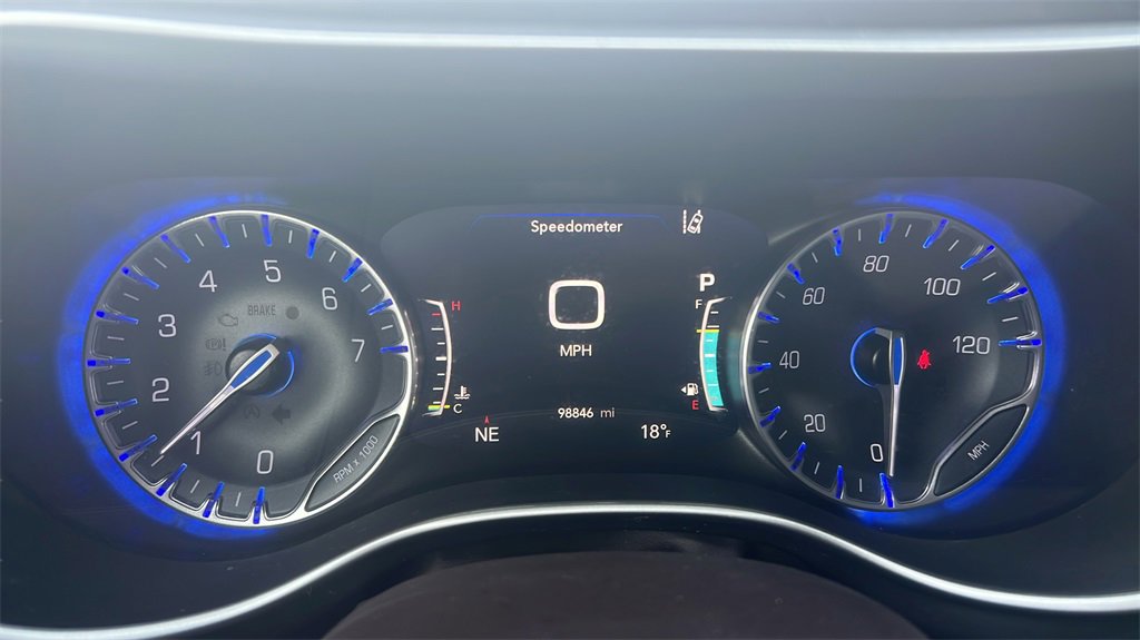 Used 2020 Chrysler Pacifica Touring-L Plus w/ Advanced Safetytec Group image 19