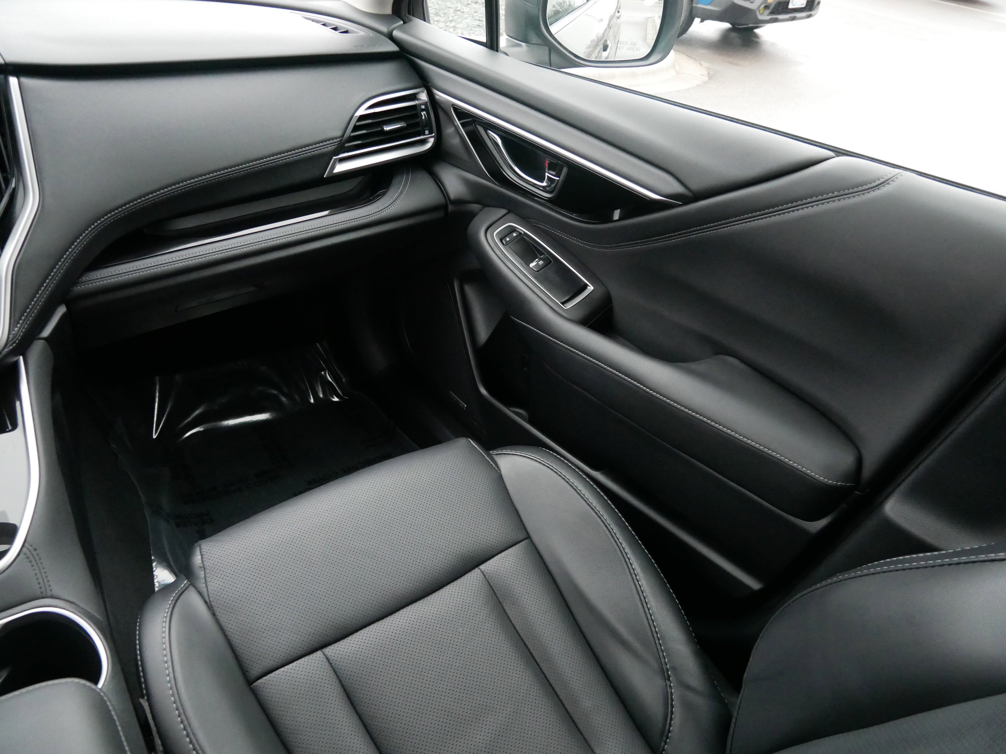 Used 2022 Subaru Outback Limited XT image 11