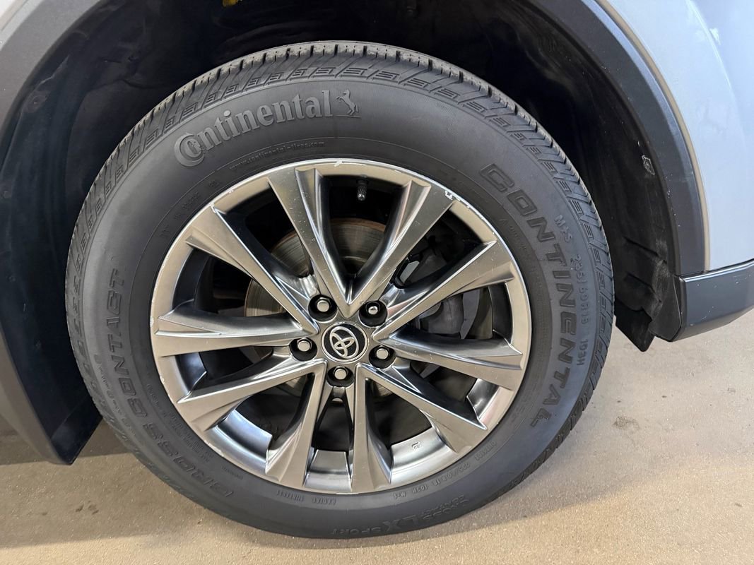 Used 2018 Toyota RAV4 Limited w/ All Weather Liner Package AWD/4WD image 29