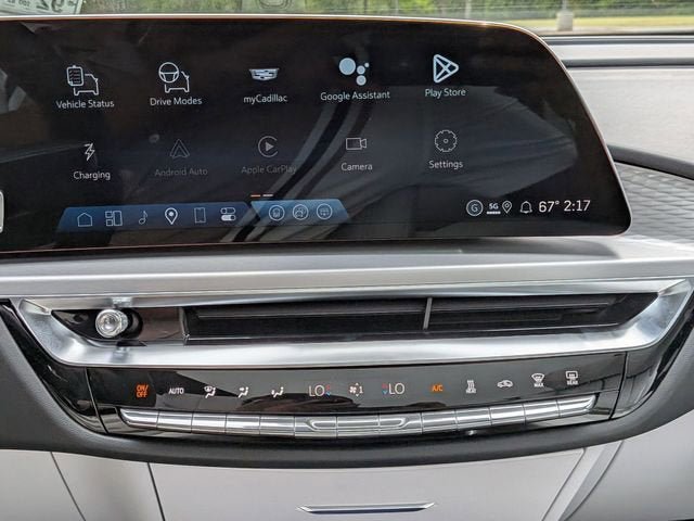 New 2026 Cadillac Lyriq Luxury RWD image 16