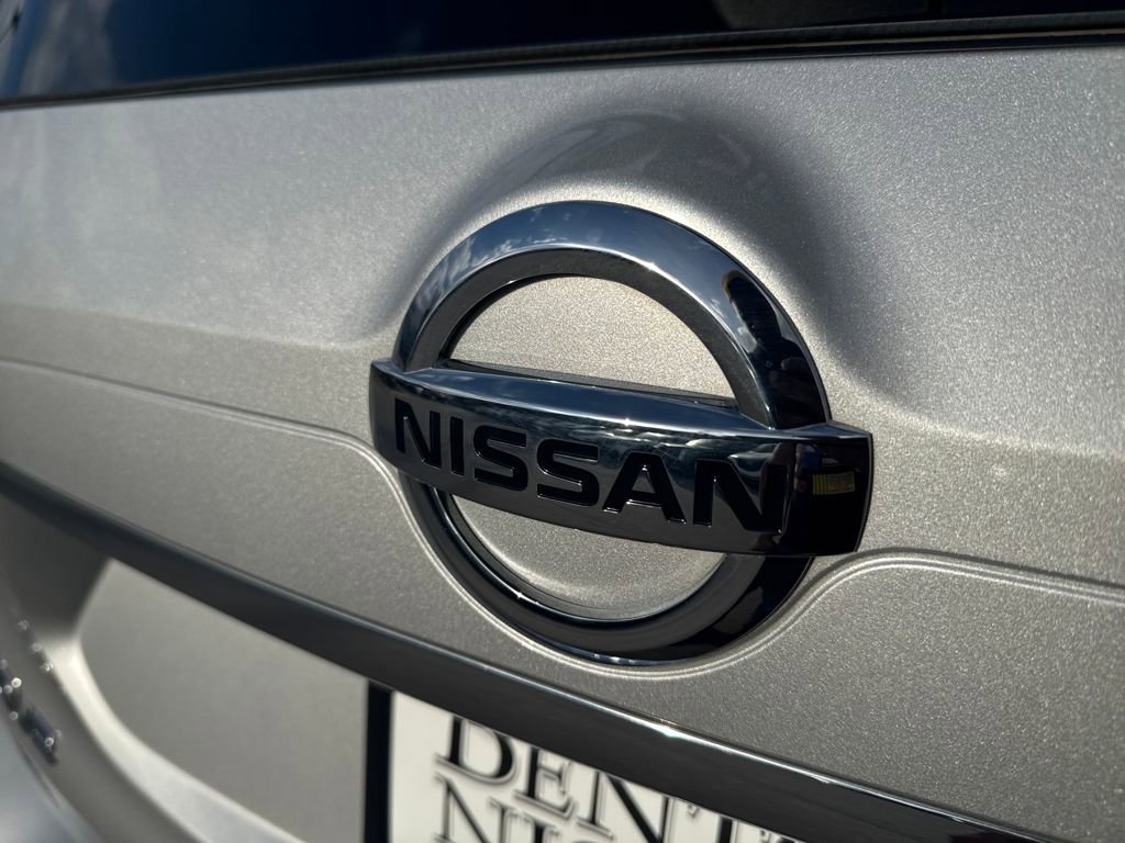 Used 2019 Nissan Rogue SL w/ Premium Package image 43