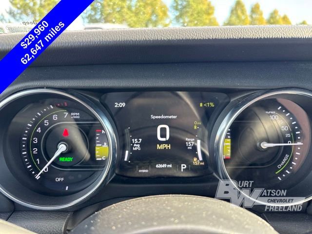 Used 2022 Jeep Wrangler Unlimited Sahara w/ Cold Weather Group image 19