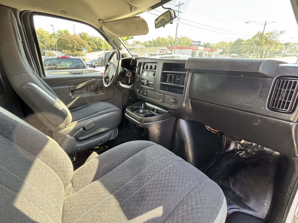 Used 2018 GMC Savana 2500 w/ Driver Convenience Package RWD image 12