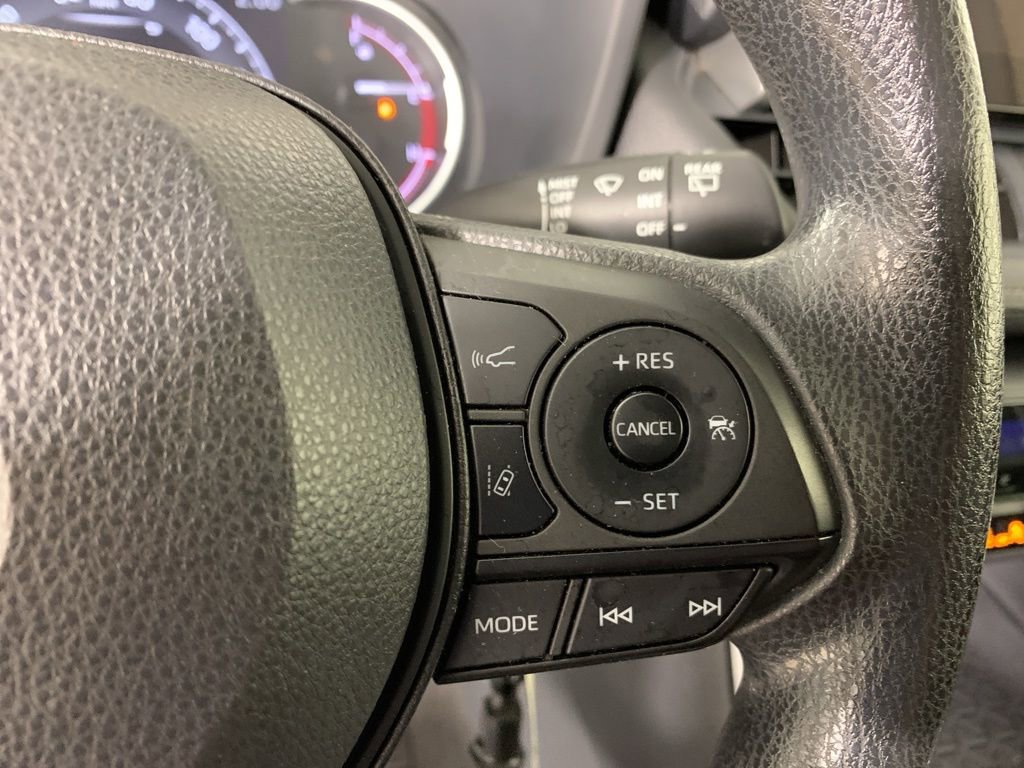 Used 2023 Toyota RAV4 LE FWD image 21