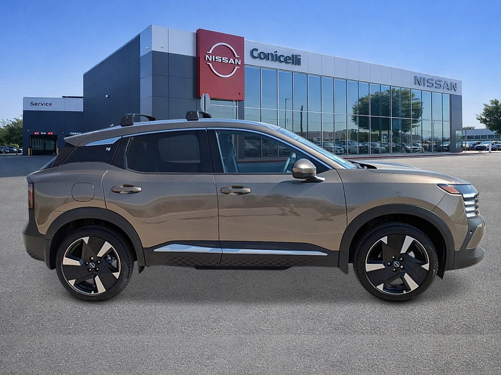 New 2026 Nissan Kicks SR w/ Cold Weather Package AWD/4WD image 6