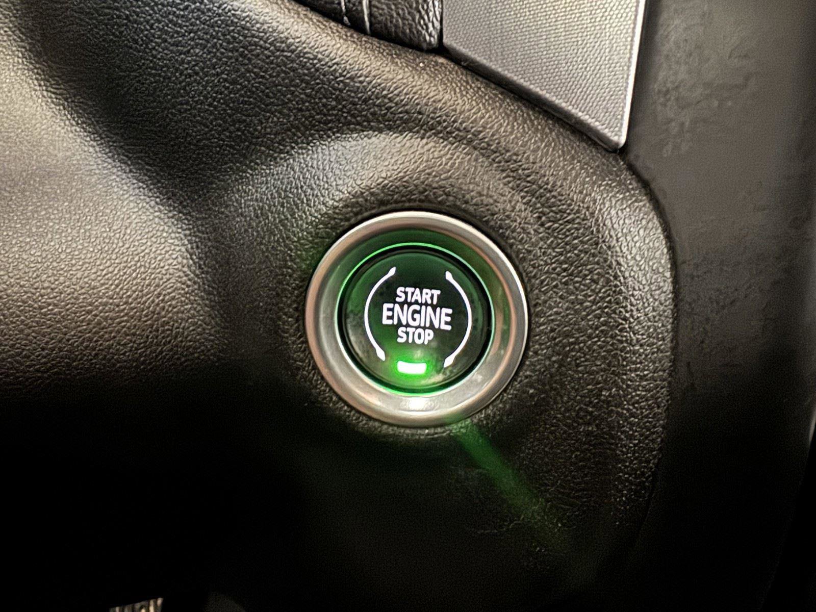 Used 2019 GMC Sierra 1500 SLT AWD/4WD image 16