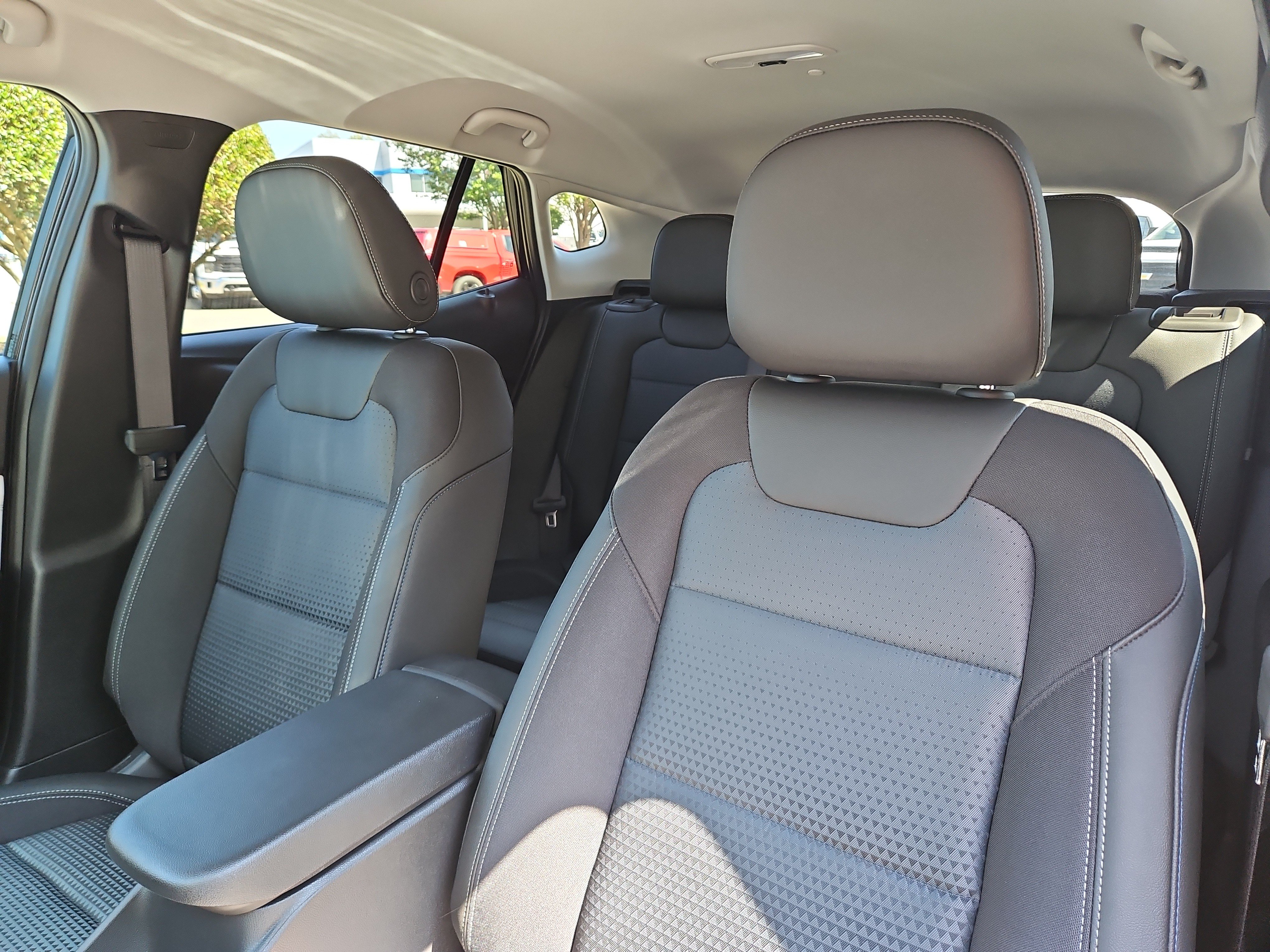 New 2026 Chevrolet Trax LT FWD image 15