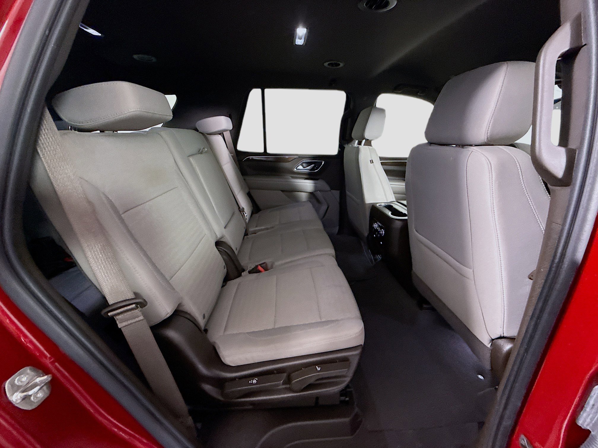 Used 2023 GMC Yukon SLE image 27