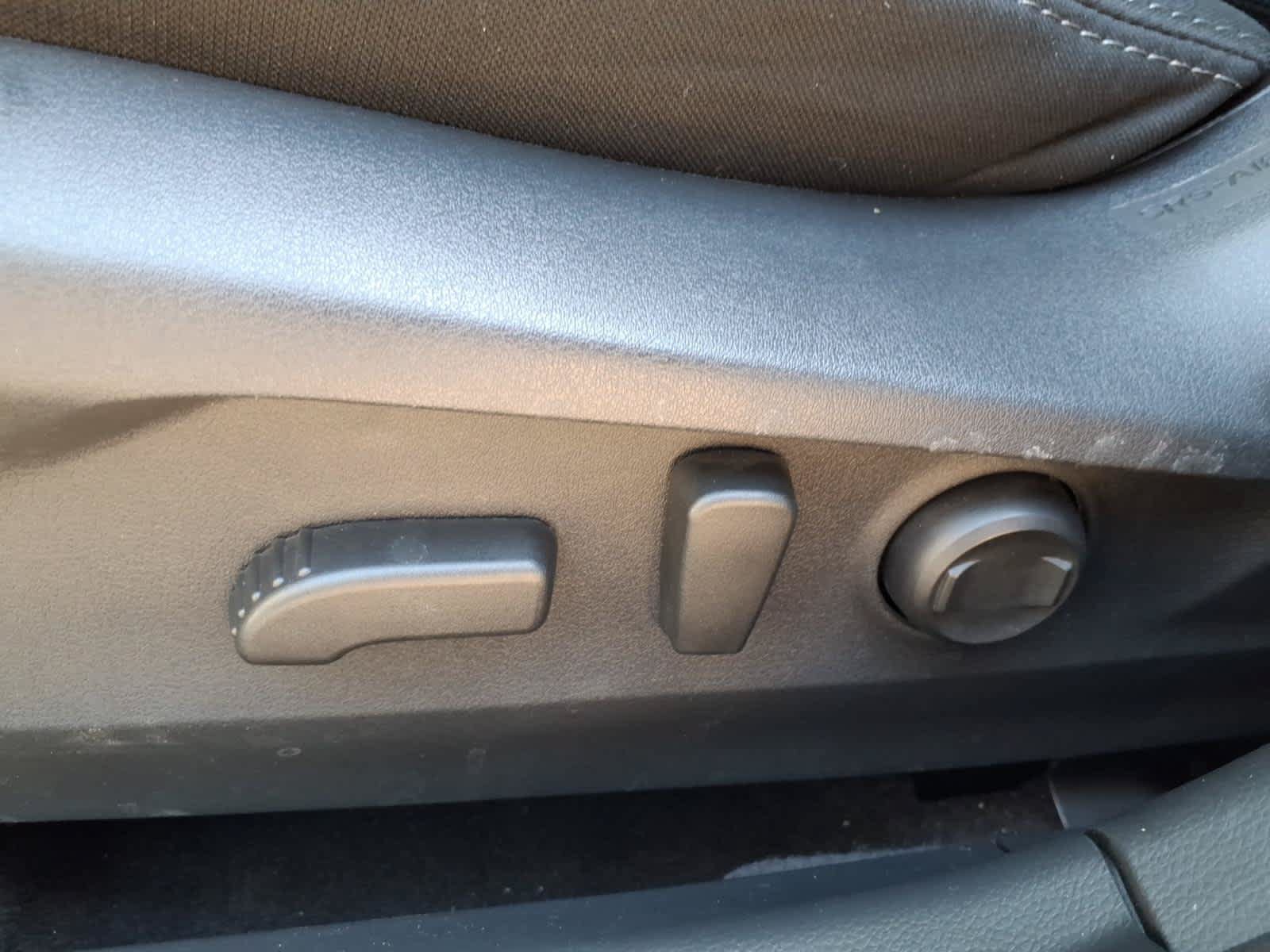 Used 2025 Subaru Outback Premium AWD/4WD image 29
