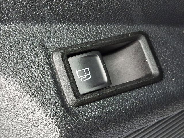 Used 2023 Volkswagen Taos SE image 32