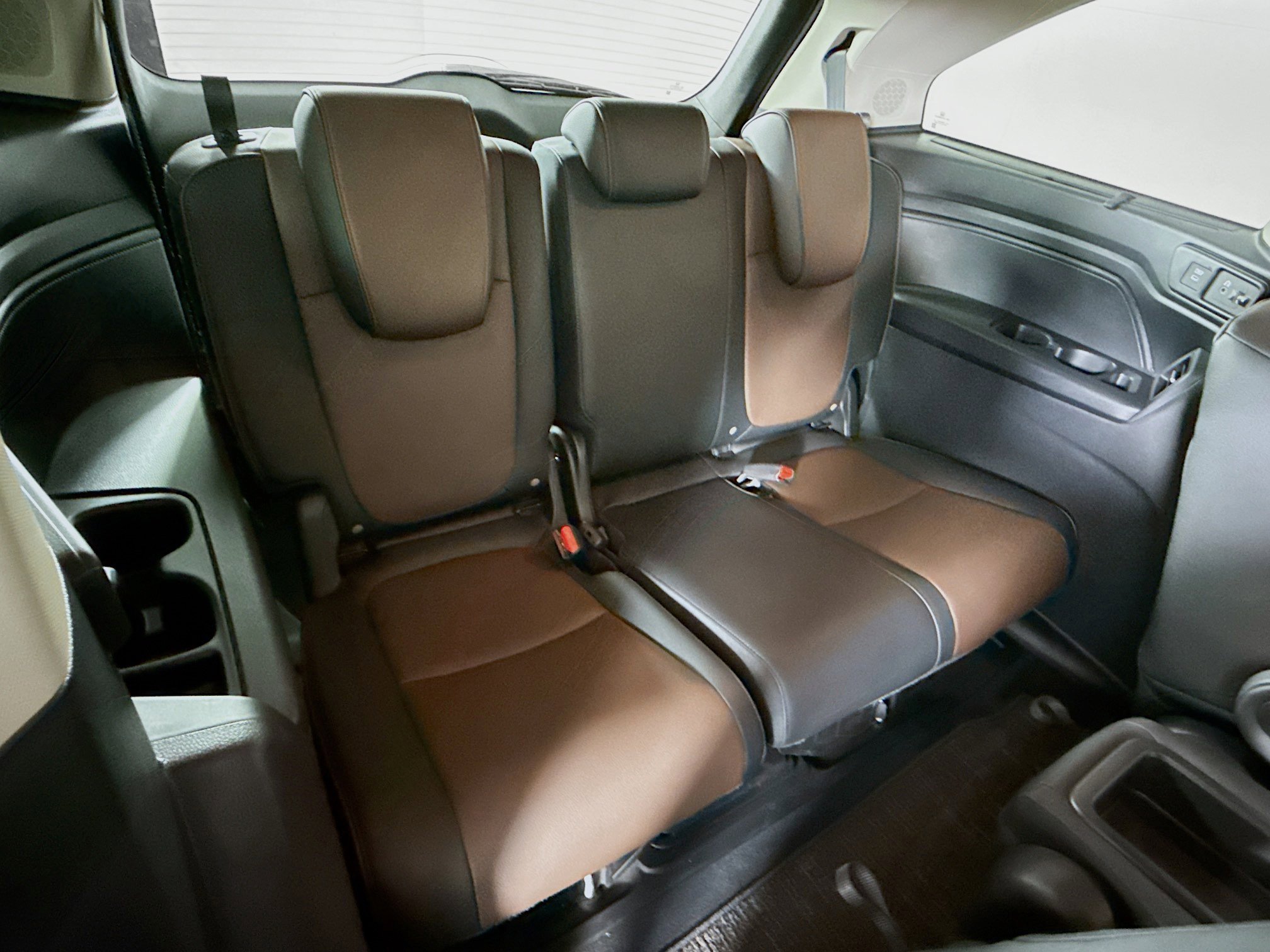 Certified 2026 Honda Odyssey Elite image 37