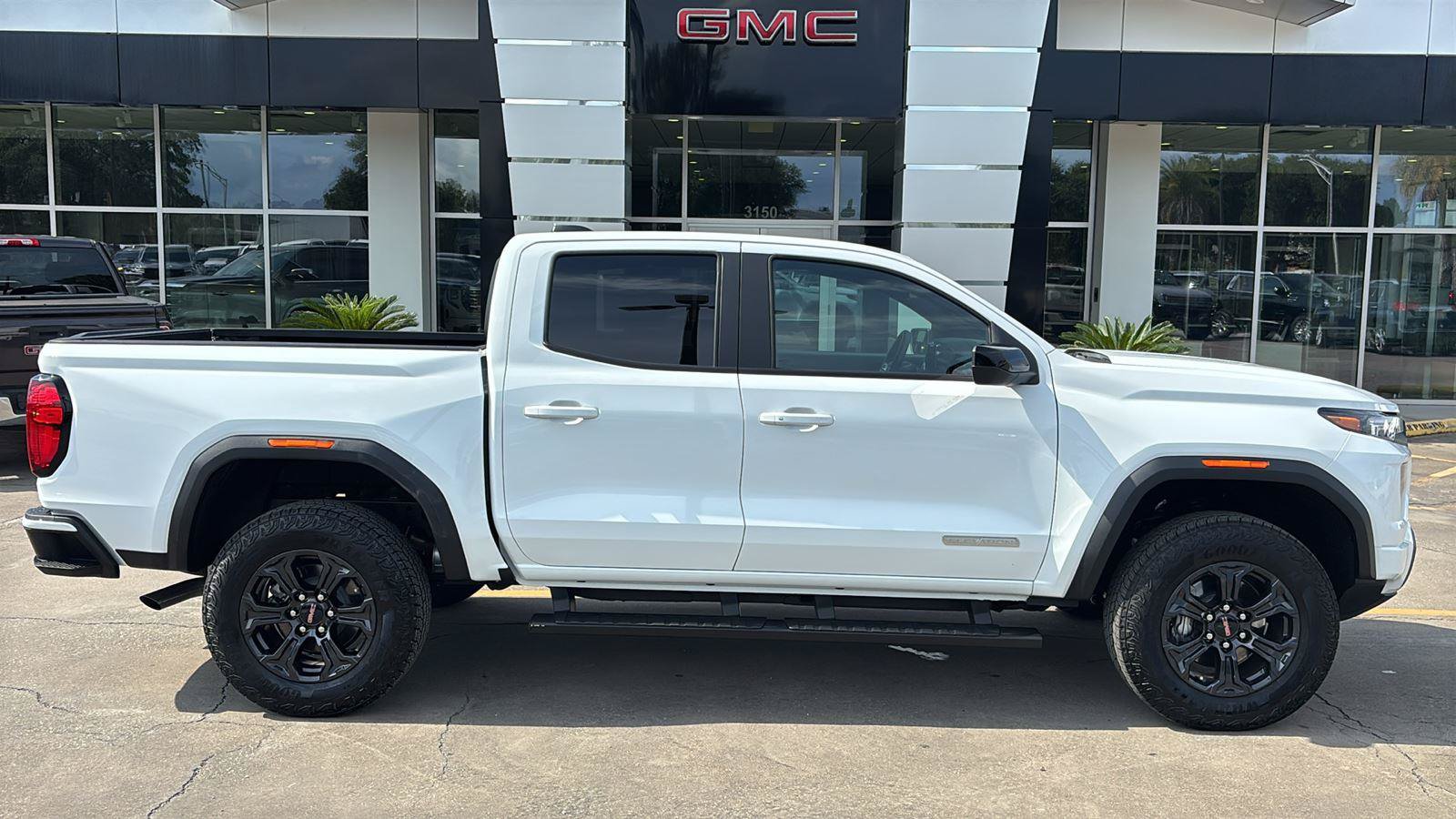 Certified 2025 GMC Canyon Elevation w/ Convenience Package RWD image 9