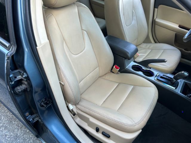 Used 2012 Ford Fusion SEL image 25