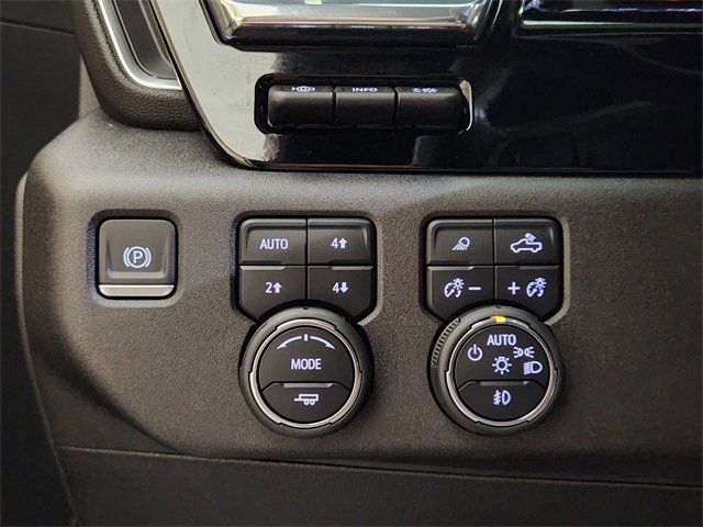 Used 2024 Chevrolet Silverado 2500 High Country w/ High Country Premium Package image 20