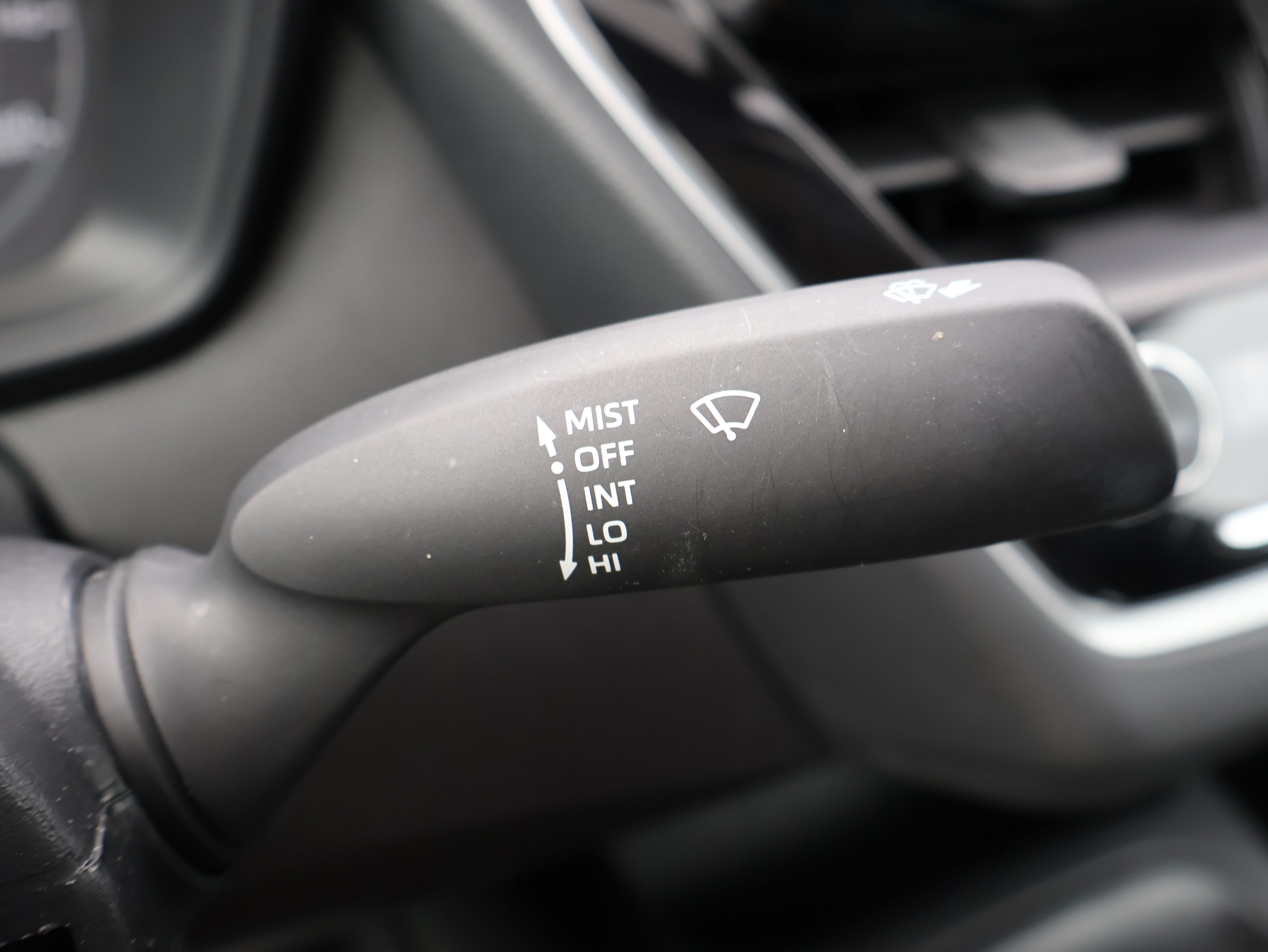 Used 2025 Toyota Corolla LE FWD image 33