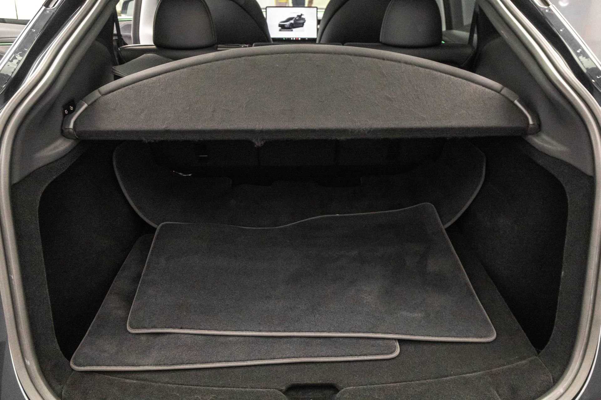 Used 2026 Tesla Model Y AWD image 31