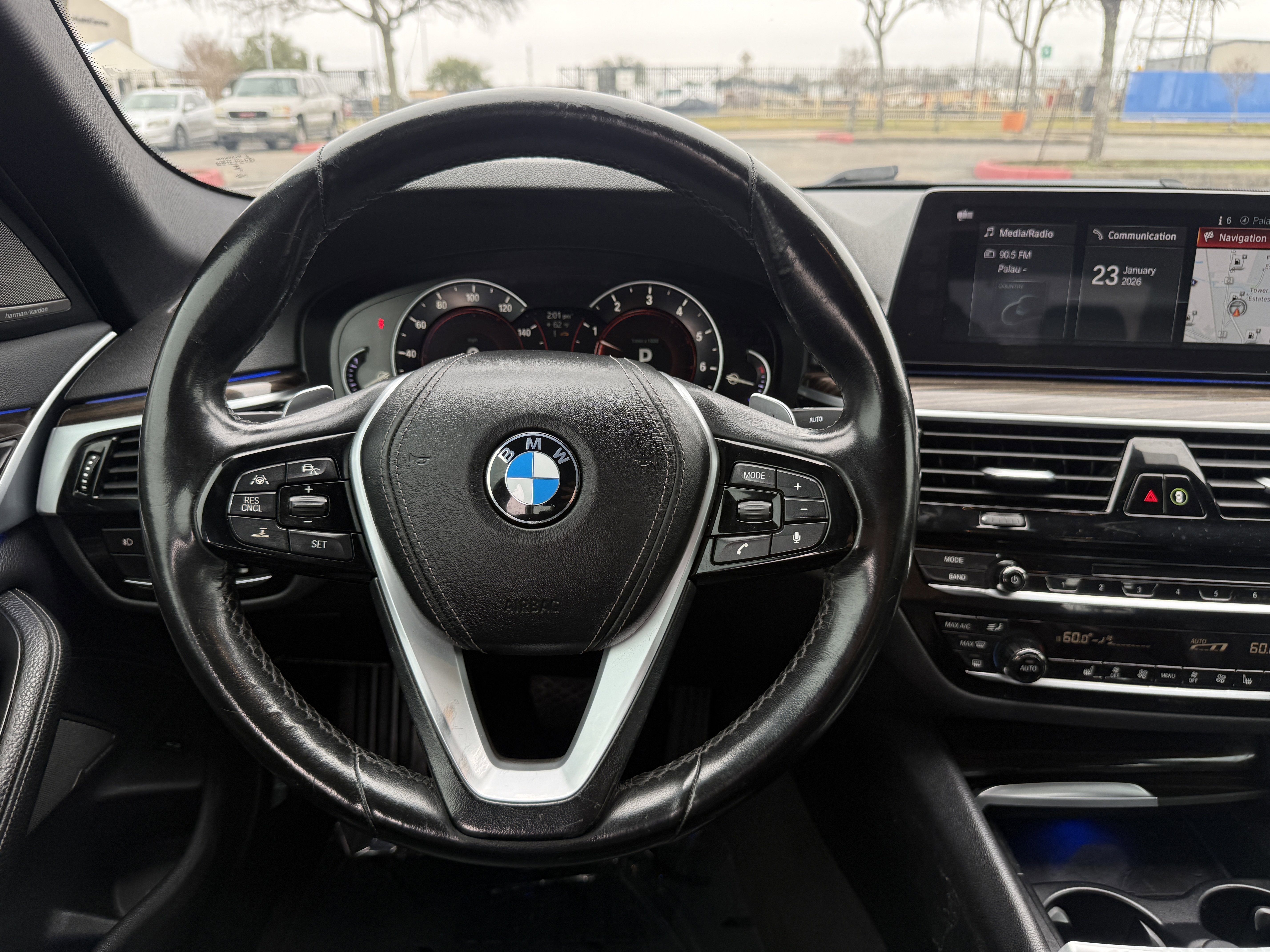 Used 2017 BMW 540i w/ Premium Package image 17
