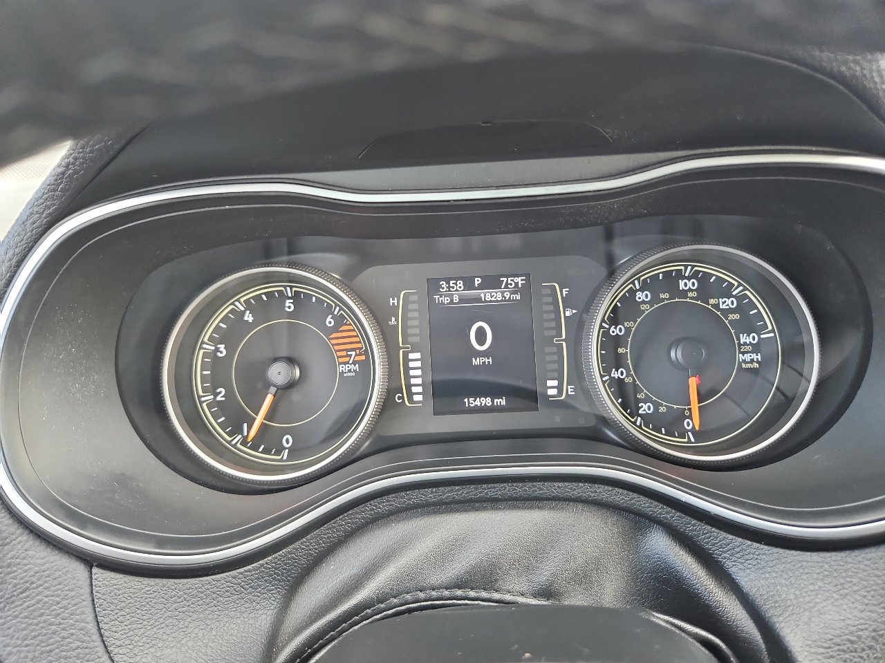 Used 2019 Jeep Cherokee Latitude Plus w/ Comfort/Convenience Group image 25