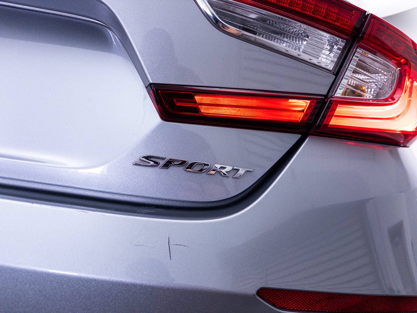 Used 2022 Honda Accord Sport image 14