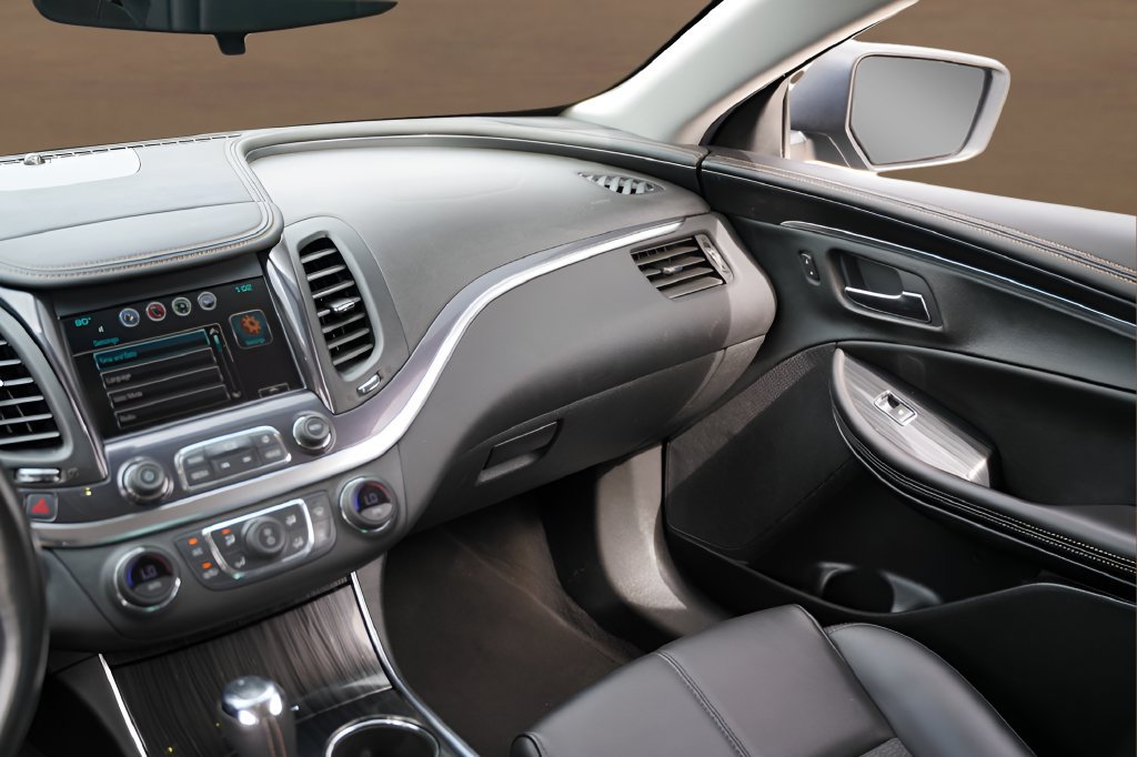 Used 2018 Chevrolet Impala LT FWD image 26