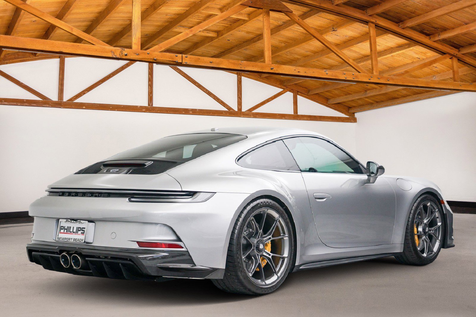 Used 2022 Porsche 911 GT3 RWD image 5