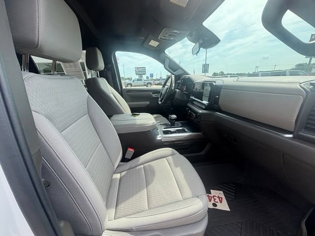 Used 2025 Chevrolet Silverado 1500 RST AWD/4WD image 16