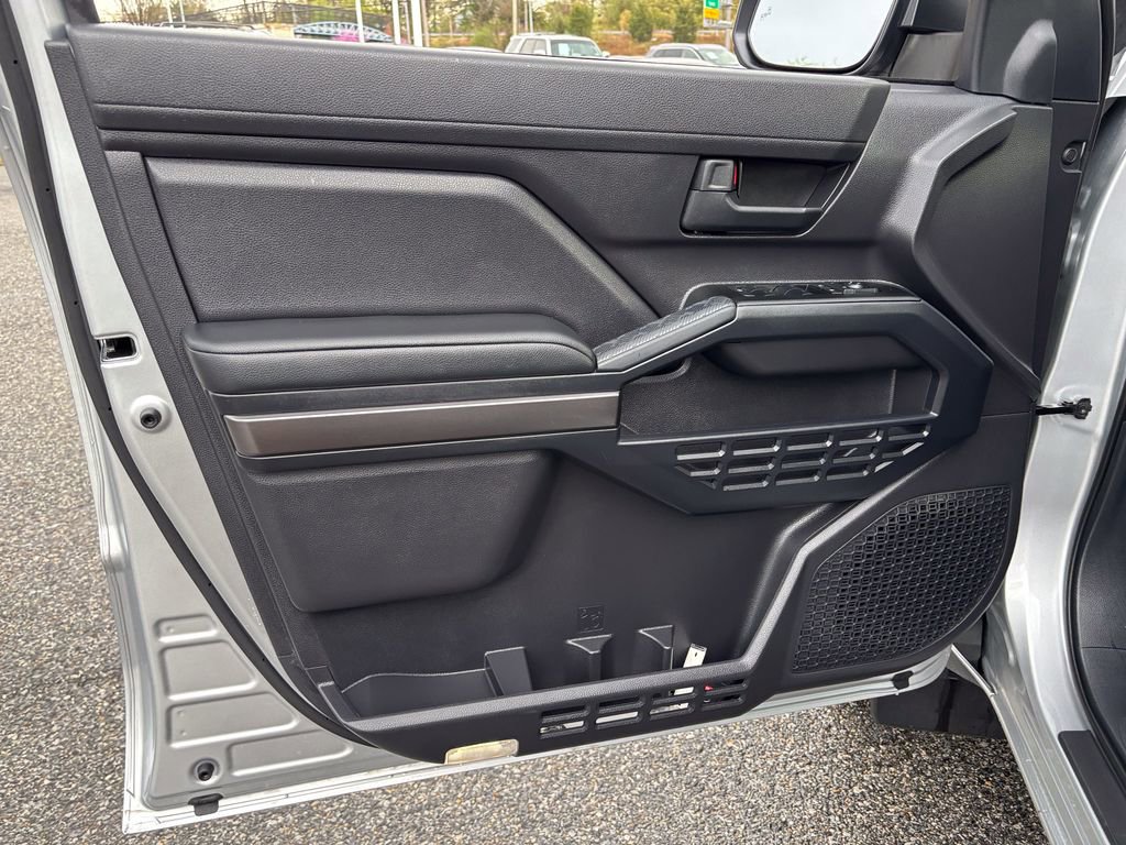 Certified 2025 Toyota 4Runner SR5 image 16