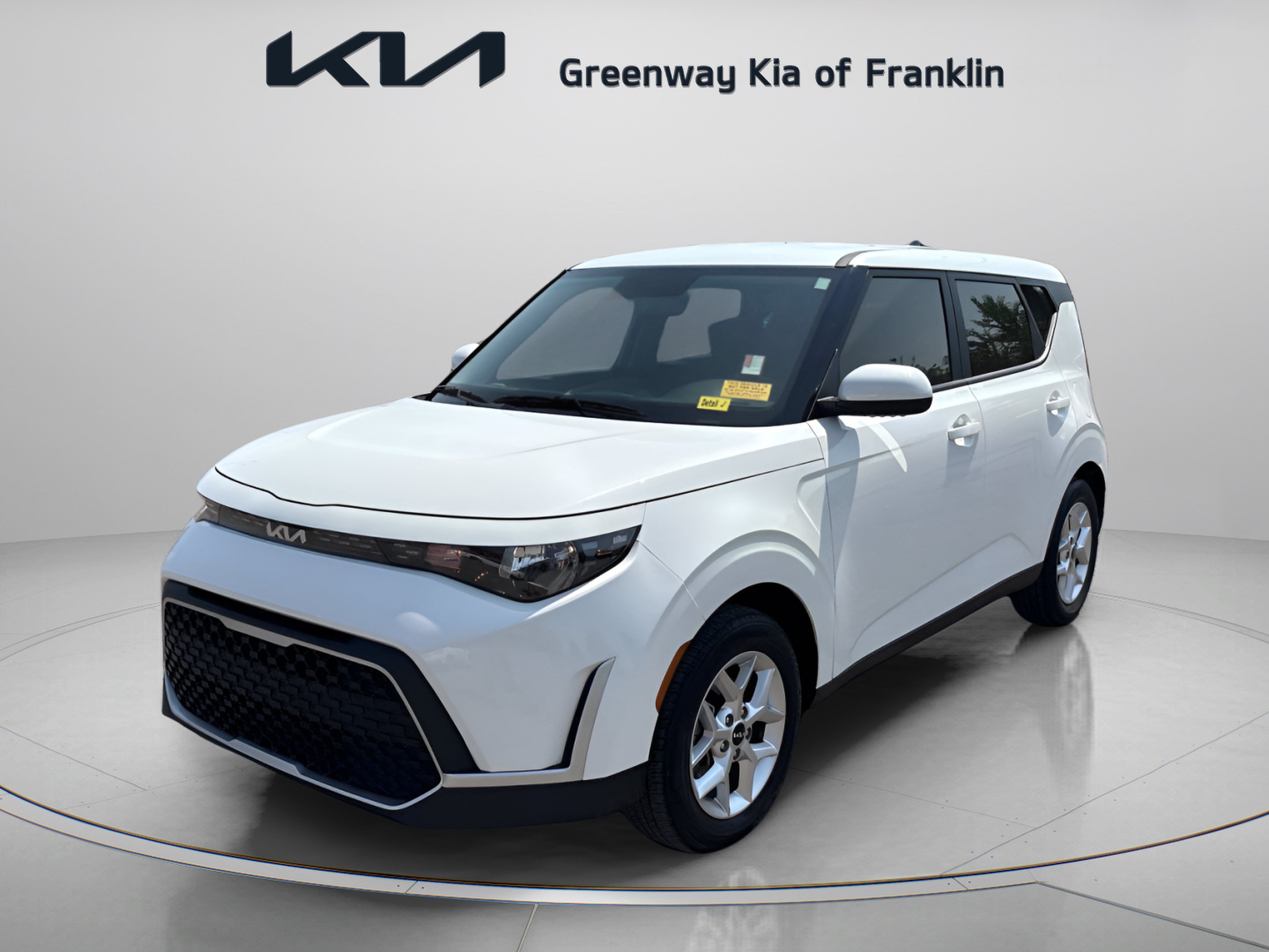 Used 2025 Kia Soul LX w/ LX Technology Package FWD image 3