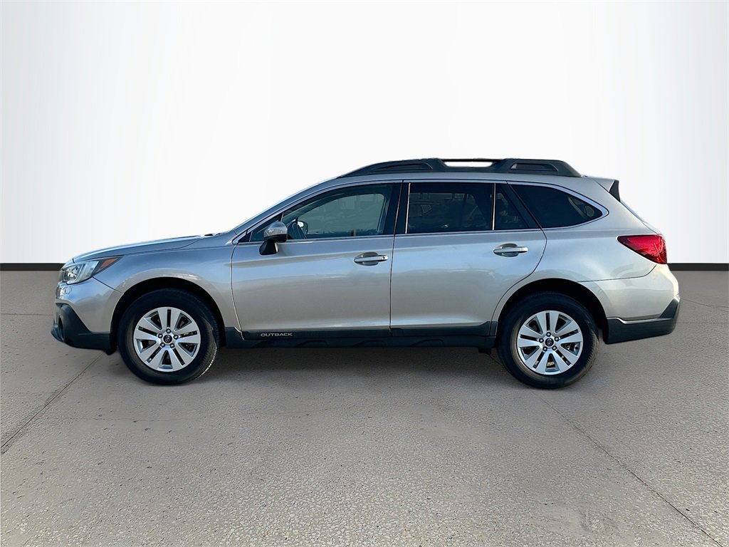 Used 2018 Subaru Outback 2.5i Premium image 4