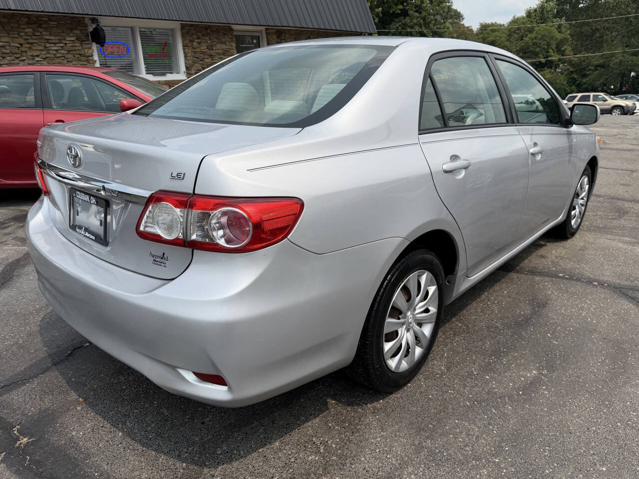 Used 2012 Toyota Corolla LE FWD image 3