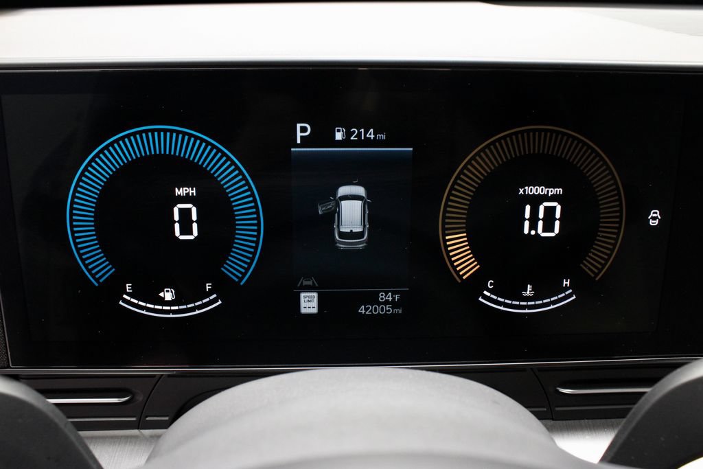Certified 2025 Hyundai Kona SEL FWD image 30